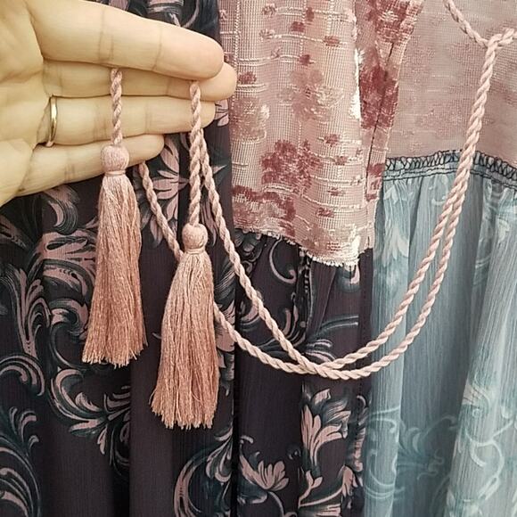 Velvet Long Sleeve Cover-up w/ Tassels Paisley - Picture 5 of 7